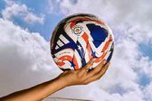 FIFA presenta balón oficial para el Mundial de Clubes 2025