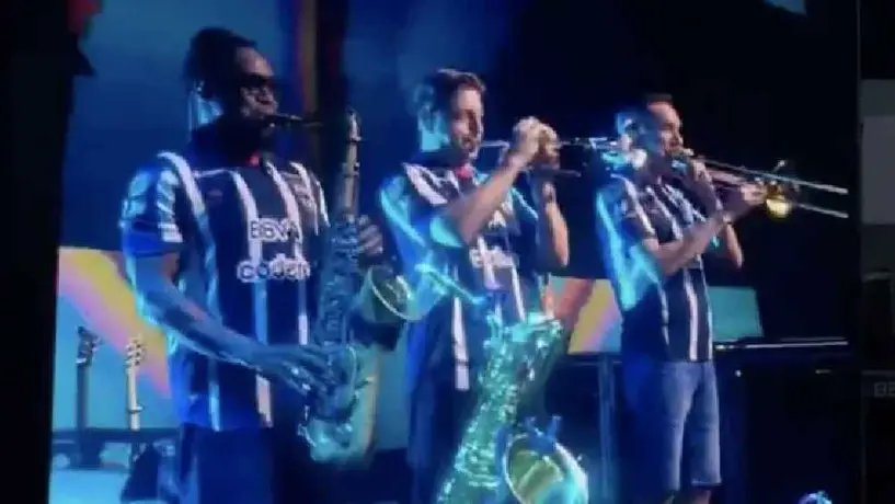 Banda de Paul McCartney sorprende a aficionados al usar playeras de Rayados