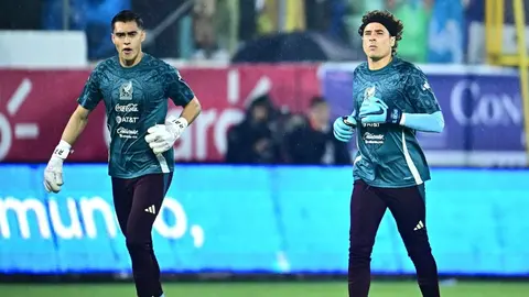 ‘Tala’ Rangel reconoce que la presencia de Guillermo Ochoa lo obliga a mantenerse al máximo nivel