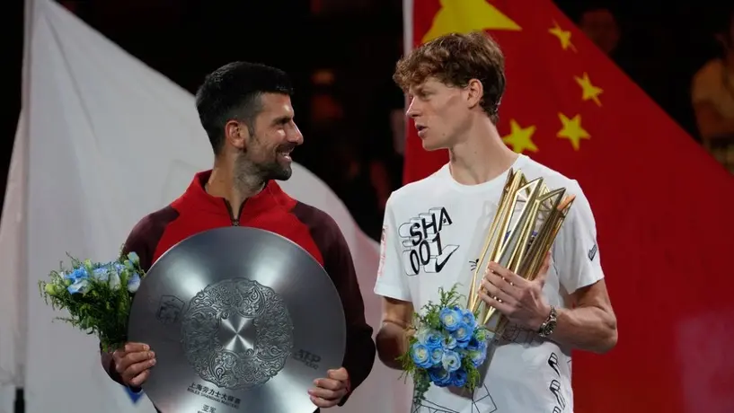 Sinner derrota nuevamente a Djokovic y se queda con el título en Shanghái