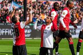 ¡Santi Giménez tendrá competencia! Hijo de Robin van Persie firma con Feyenoord