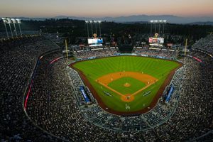 Boletos de la Serie Mundial entre Yankees y Dodgers alcanzan el medio millón de pesos