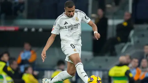 Mbappé intensifica su disputa con el PSG por 55 millones de euros en salarios atrasados