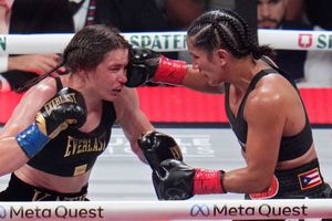 Katie Taylor se lleva la victoria frente a Amanda Serrano con decisión polémica