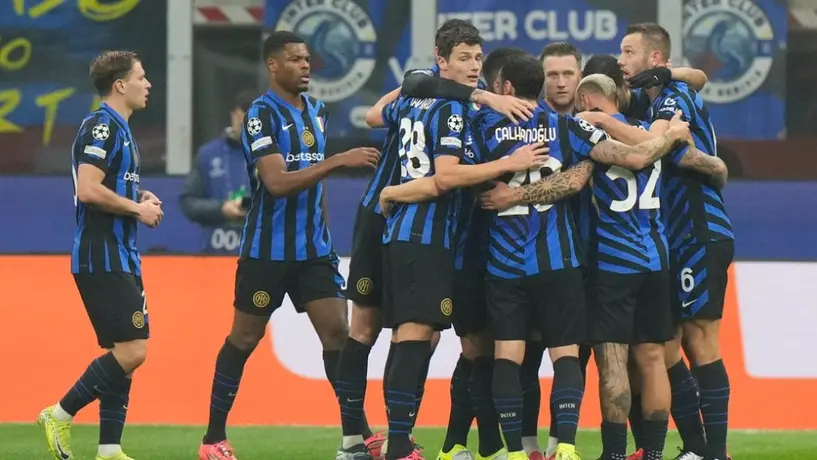 Inter de Milán toma el liderato de la Champions tras sufrida victoria 1-0 ante Leipzig