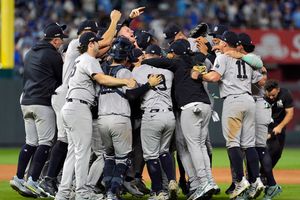 ¡A la Serie de Campeonato! Yankees vence a los Royals y espera rival entre Guardians y Tigers
