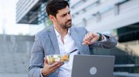 Ley Federal de Trabajo: ¿Puedes salir temprano de trabajar sino tomas tu hora de comida?