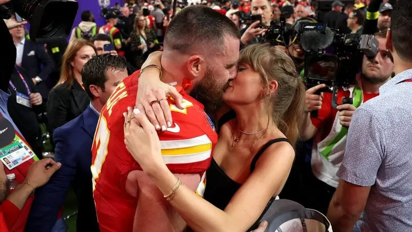 Taylor Swift y Travis Kelce se separan previo a Chiefs vs Bills
