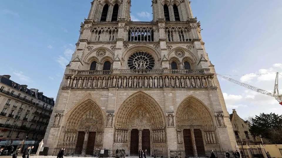La catedral de Notre Dame abre nuevamente sus puertas tras el incendio de hace 5 años