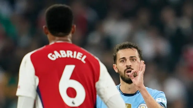 Jugadores del Manchester City señalan al Arsenal de hacer "artes oscuras" en el partido