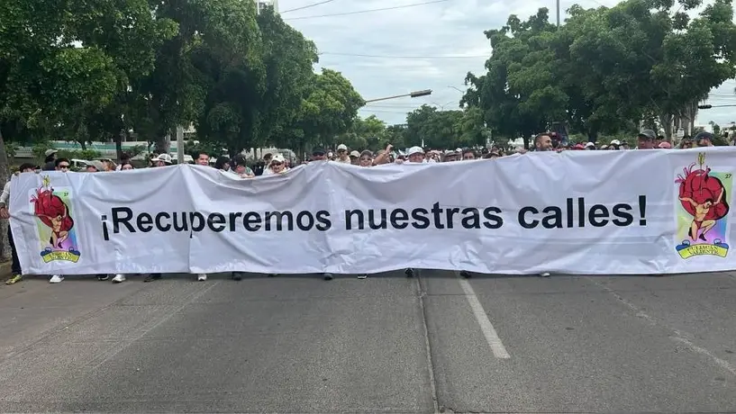 Marcha en Culiacán por la paz; piden poner fin a los enfrentamientos entre grupos delictivos