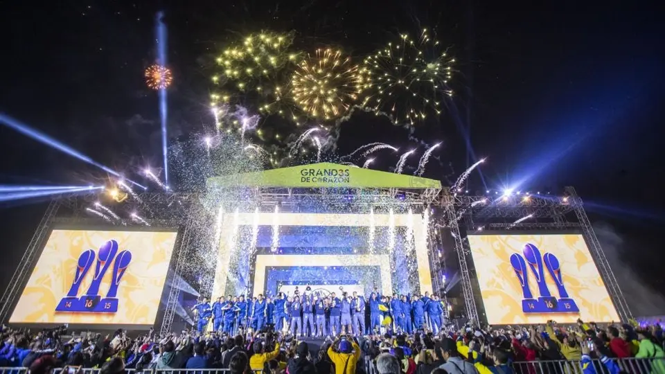 América: Así fue el festejo del tricampeonato a las afueras del Estadio Azteca
