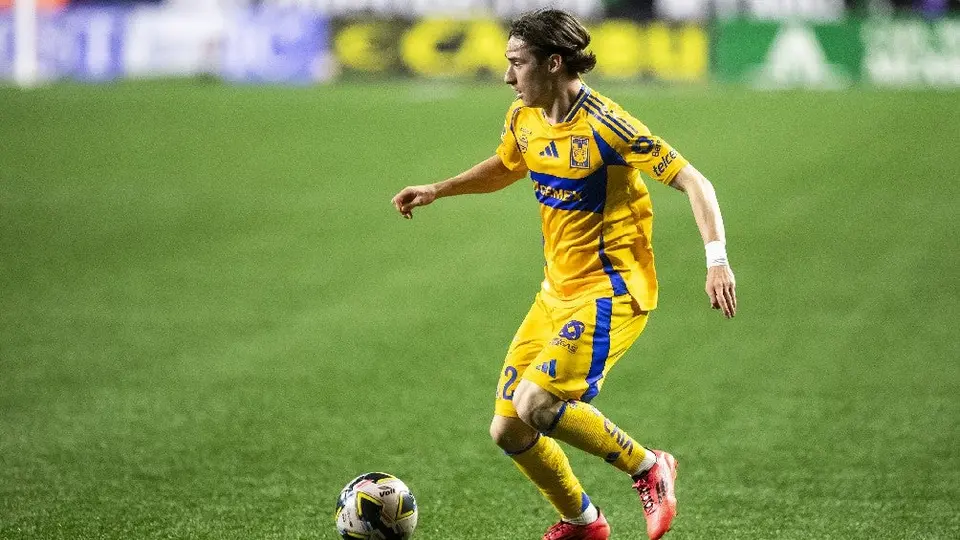 Marcelo Flores sufre luxación y es baja de Tigres por tiempo indefinido