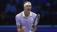 Alexander Zverev vence a Carlos Alcaraz y avanza a Semifinales en las Finales ATP