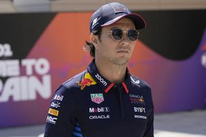 ¿Opción para Checo? Cadillac abre un asiento para 2026 en F1