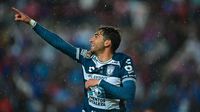 ¿Otra vez el VAR? Pachuca anota polémico gol a Cruz Azul en aparente fuera de juego
