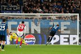 Champions League: Atalanta deja ir el triunfo en casa ante Arsenal