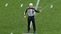 Árbitro de la NFL habla en alemán en el Carolina Panthers vs NY Giants