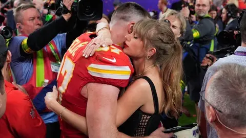 Jeopardy se burla de Travis Kelce y su relación con Taylor Swift