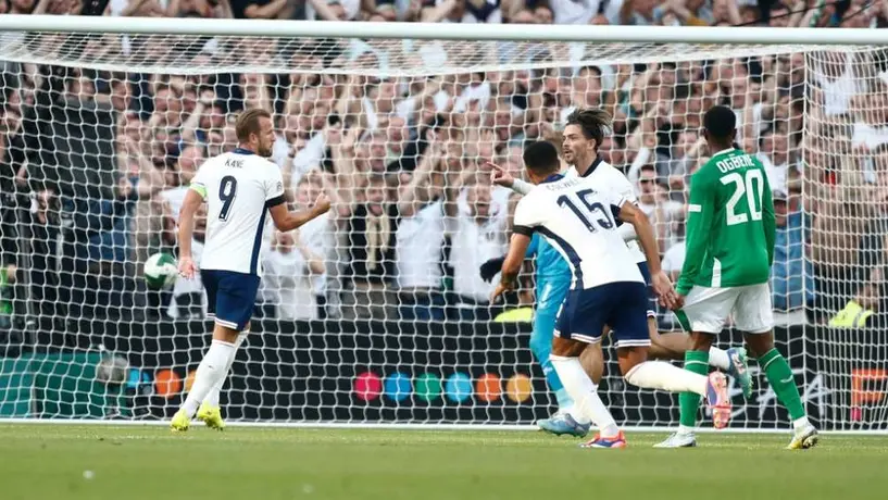La Selección de Inglaterra comenzó era post-Southgate con victoria 0-2 ante Irlanda