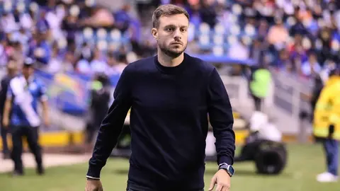 Martín Anselmi y su discurso no 'convencen' a la afición de Cruz Azul