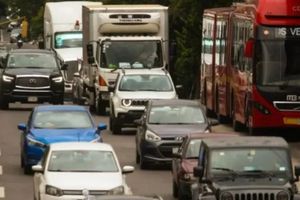 Hoy NO Circula: ¿Qué autos descansan mañana 05 de diciembre del 2024?