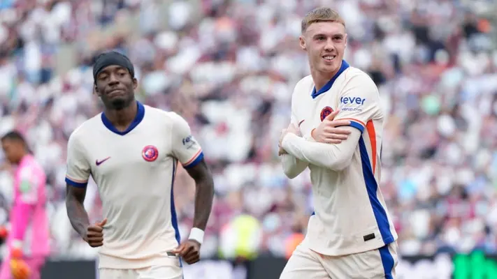 Chelsea golea a domicilio al West Ham de Edson Álvarez