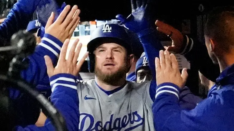 Max Muncy es el primer pelotero en embasarse en 12 turnos al hilo en postemporada