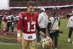 49ers confirman baja de Brock Purdy y Nick Bosa para el juego ante Green Bay