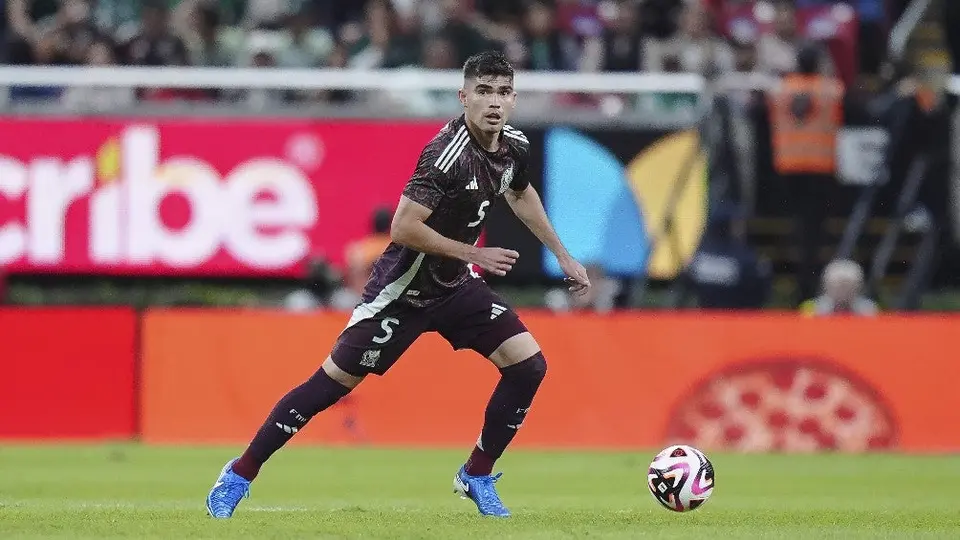 Johan Vásquez se cae de la convocatoria del Tri, para enfrentar a Honduras, por lesión