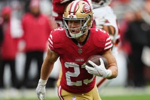 Christian Mccaffrey viajará a Alemania para consultar a un especialista sobre su lesión