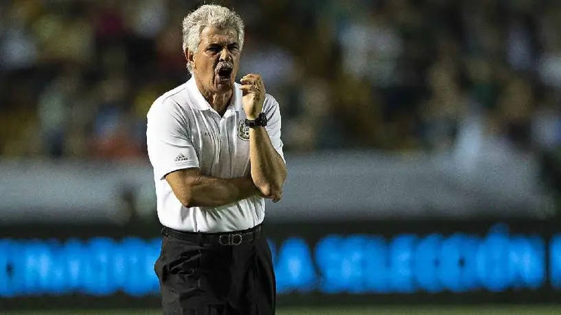 Tuca Ferretti 'revienta' al Tri de Aguirre: 'El futbol de México es infumable'