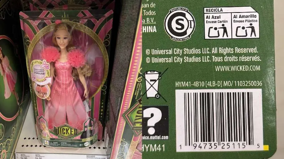 Mattel se disculpa por incluir en su empaque de muñecas un link a sitio de contenido para adultos