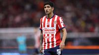Víctor Guzmán, de fichaje bomba a moneda de cambio para Chivas