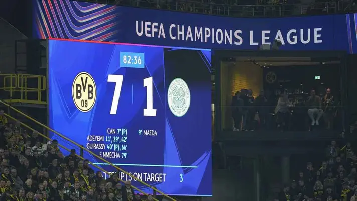 Karim Adeyemi comanda goleada de Borussia Dortmund de 7-1 ante Celtic