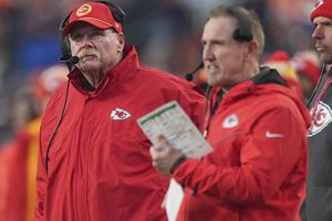 Kansas City Chiefs celebran 300 victorias de Andy Reid