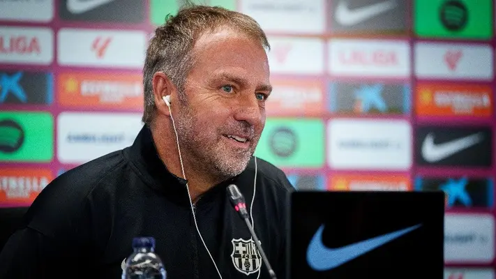 Flick deposita confianza en Iñaki Peña para suplir a Ter Stegen: “Lo está haciendo muy bien”