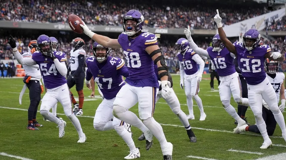 Los Vikings ganan y se divierten; los Bears no pueden decir lo mismo