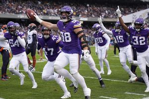 Los Vikings ganan y se divierten; los Bears no pueden decir lo mismo