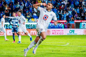 Raúl Orvañanos reaccionó a la 'burla' de Cruz Azul y Giorgos Giakoumakis