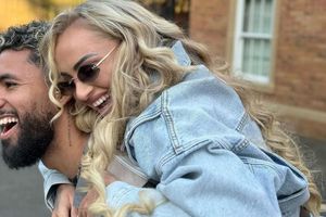 ¡Lamentable! Alisha Lehmann y Douglas Luiz sufren robo en su residencia en Italia