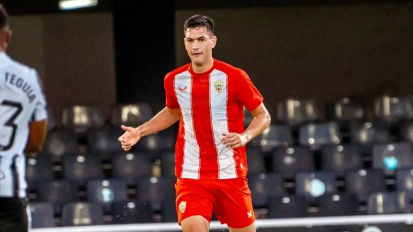 Javier Aguirre confirma fichaje de César Montes al futbol ruso