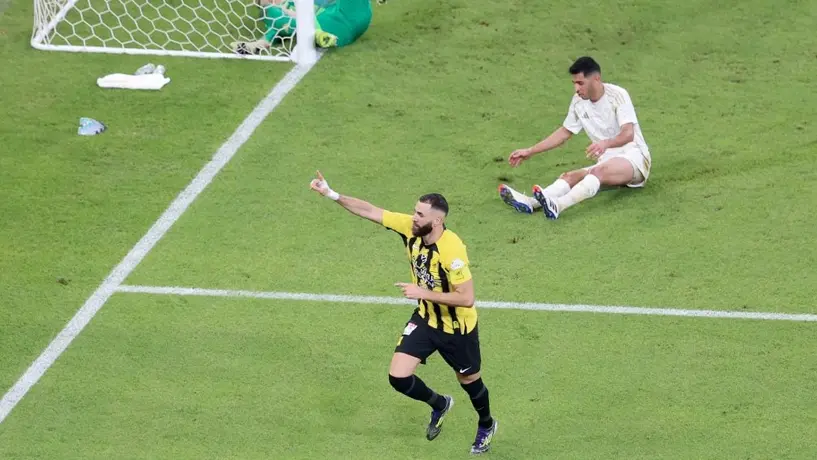 ¡Reencuentro! Benzema anota gol y vence a Cristiano Ronaldo en Arabia
