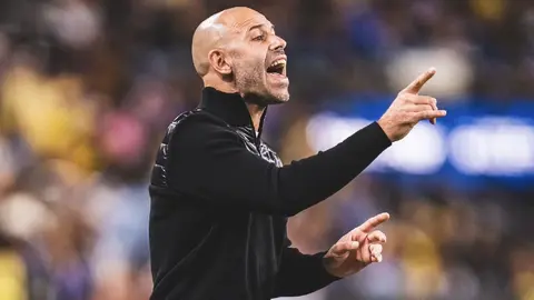 Mascherano sobre seña de Messi a afición mexicana: 'Hay una herida todavía abierta'
