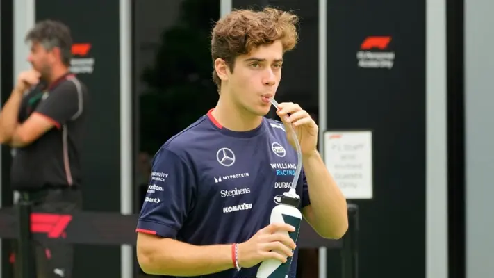 Franco Colapinto se rinde ante Checo Pérez: 'Un capo, lo quiero mucho'