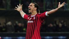 Zlatan Ibrahimovic, pieza clave en la posible llegada de Santiago Giménez al Milan