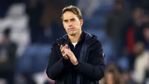 Oficial: El West Ham de Edson Álvarez anuncia la salida de Julen Lopetegui
