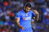 Juan Escobar rescinde contrato con Cruz Azul