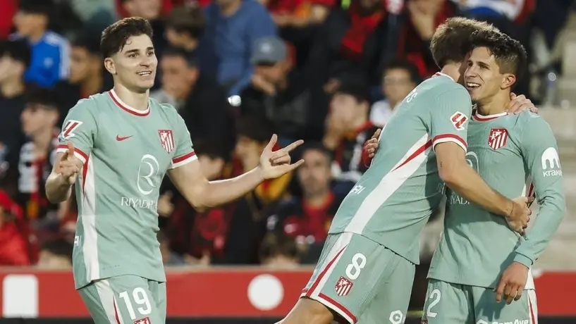 Atlético de Madrid vence por la mínima al Mallorca y se acerca al liderato