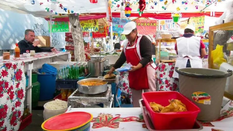 ¿La comida callejera es buena? ¡Descubre lo que dice la UNAM!
